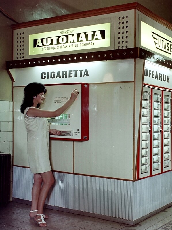 Keleti pályaudvar - Cigaretta automata