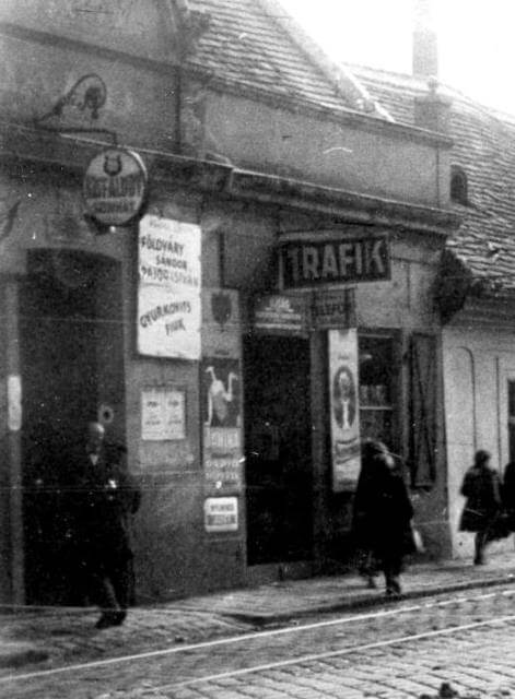 Lajos utca 111. - Trafik