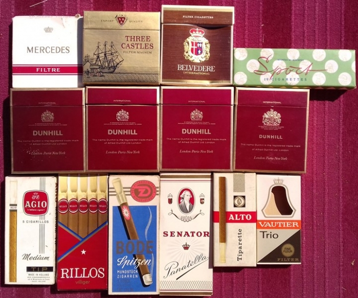 Régi, üres dobozok 03.