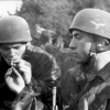 Dohányzó katonák, 1943.